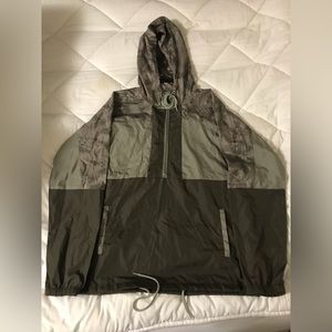 Floral Windbreaker beautiful Giant